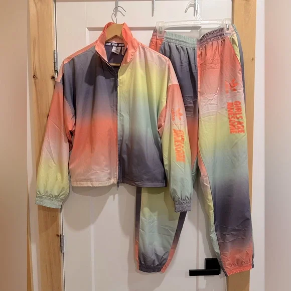 adidas original tracksuit set
